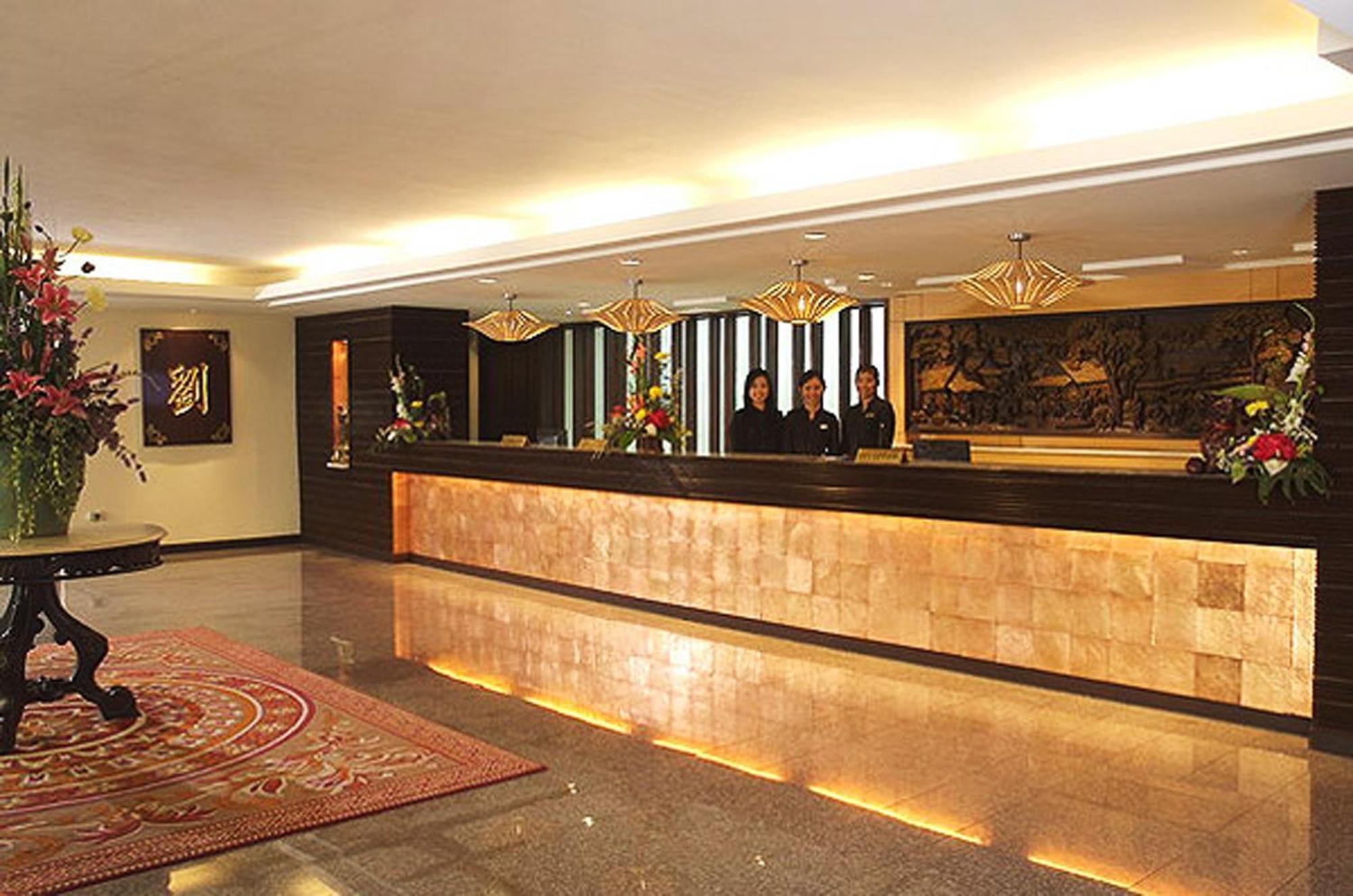 Royal Panerai Hotel Chiangmai Chiang Mai Exterior photo